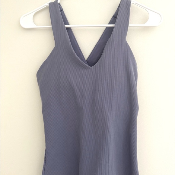 ALO Yoga Lavender Gray Color Cross-back tank - Picture 1 of 4